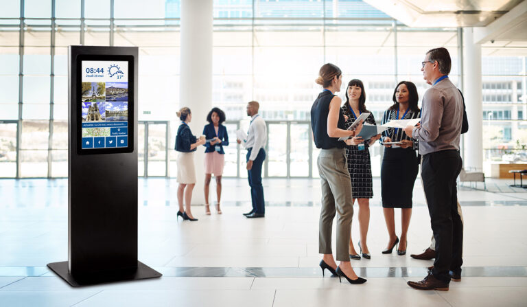 Les totems interactifs by Toshiba