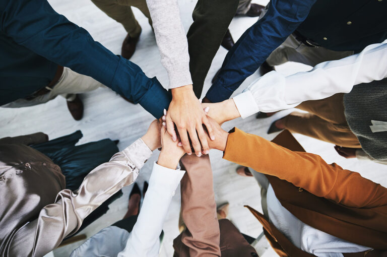 Equipe unie au travail